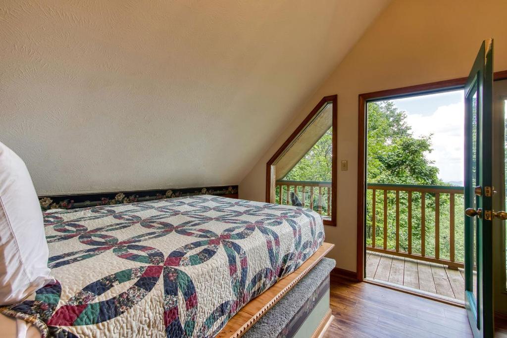 Serenity Heights, Amazing Views, Hot Tub Pool Access, 1089 Free Tickets Each Paid Day, Dollywood Gatlinburg Exterior foto