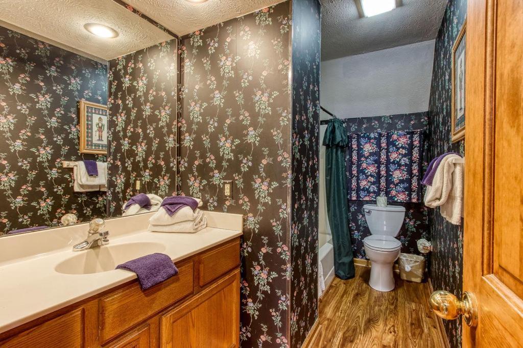 Serenity Heights, Amazing Views, Hot Tub Pool Access, 1089 Free Tickets Each Paid Day, Dollywood Gatlinburg Exterior foto