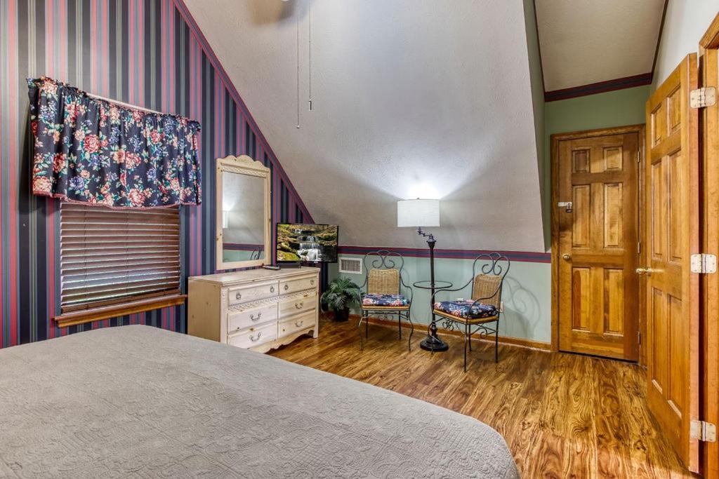 Serenity Heights, Amazing Views, Hot Tub Pool Access, 1089 Free Tickets Each Paid Day, Dollywood Gatlinburg Exterior foto