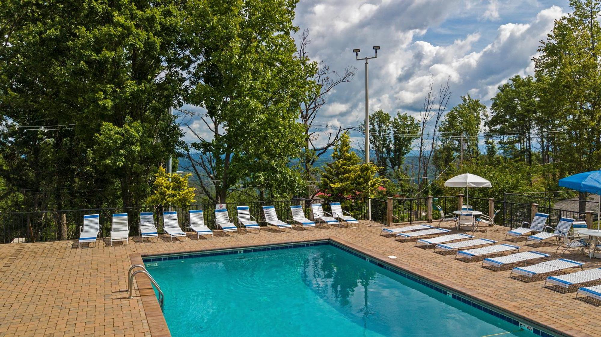 Serenity Heights, Amazing Views, Hot Tub Pool Access, 1089 Free Tickets Each Paid Day, Dollywood Gatlinburg Quarto foto