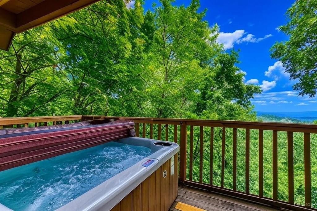 Serenity Heights, Amazing Views, Hot Tub Pool Access, 1089 Free Tickets Each Paid Day, Dollywood Gatlinburg Exterior foto